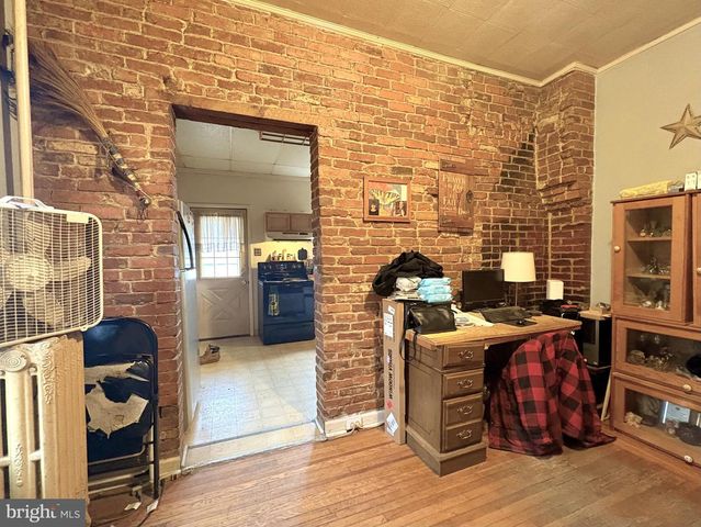 656 LINDEN AVE, York, PA 17404