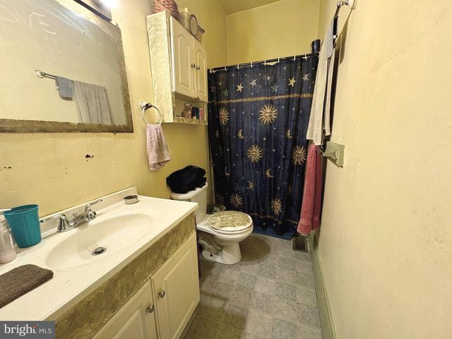 656 LINDEN AVE, York, PA 17404