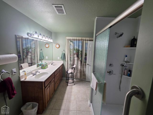 5703 S 27th Street S, Paragould, AR 72450
