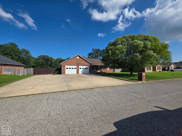 5703 S 27th Street S, Paragould, AR 72450