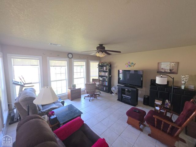 5703 S 27th Street S, Paragould, AR 72450