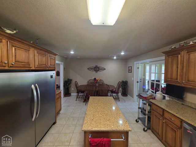 5703 S 27th Street S, Paragould, AR 72450
