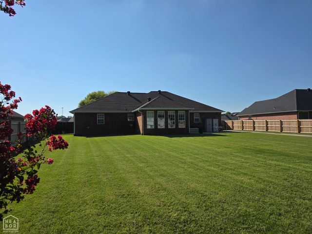 5703 S 27th Street S, Paragould, AR 72450