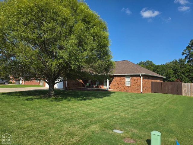 5703 S 27th Street S, Paragould, AR 72450