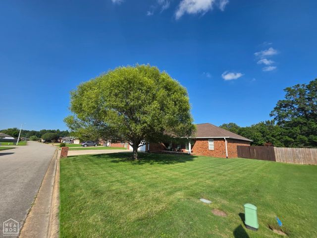 5703 S 27th Street S, Paragould, AR 72450