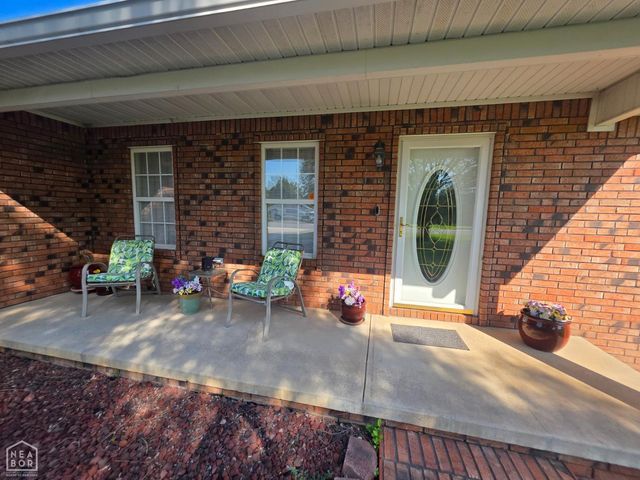 5703 S 27th Street S, Paragould, AR 72450