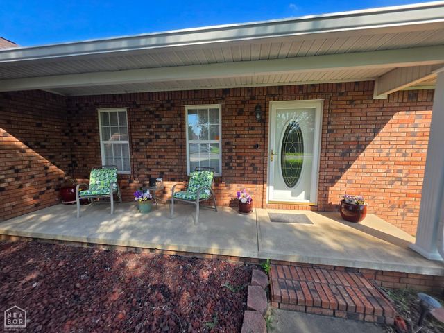 5703 S 27th Street S, Paragould, AR 72450