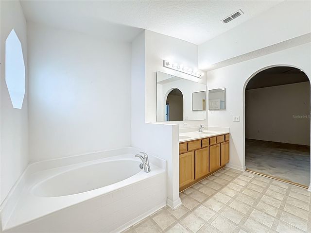 2406 TEALWOOD CIRCLE, Tavares, FL 32778