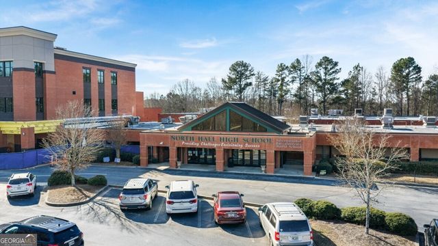 1833 Meadow Green Circle, Gainesville, GA 30501