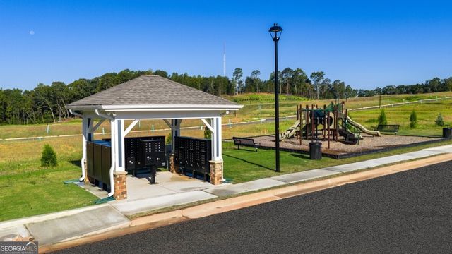 1833 Meadow Green Circle, Gainesville, GA 30501