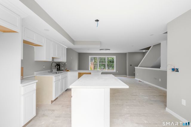 15 Colby Court, New Haven, CT 06515