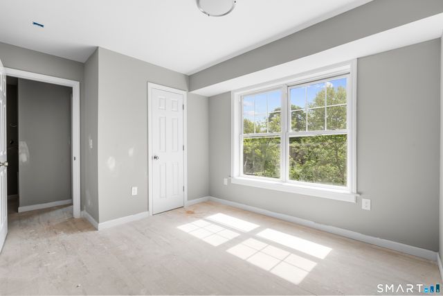15 Colby Court, New Haven, CT 06515
