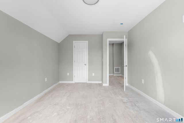 15 Colby Court, New Haven, CT 06515