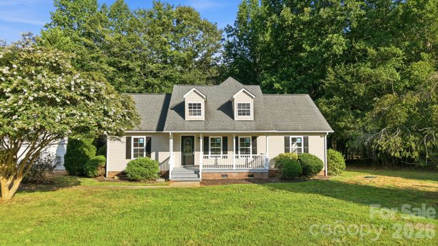 910 Little Brook Circle, York, SC 29745