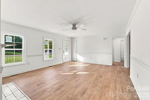 910 Little Brook Circle, York, SC 29745