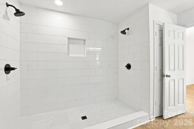 910 Little Brook Circle, York, SC 29745
