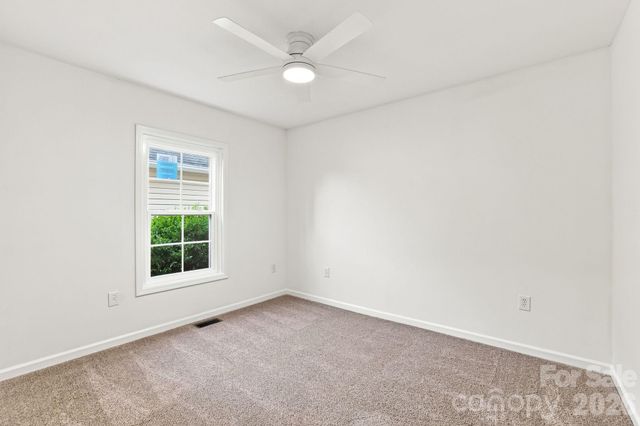 910 Little Brook Circle, York, SC 29745