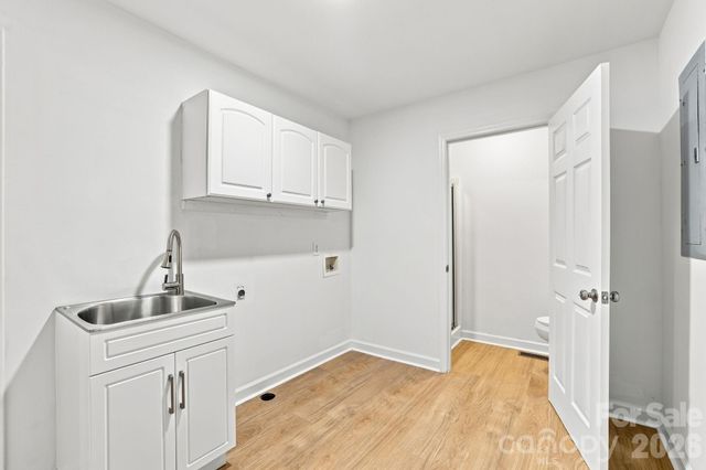 910 Little Brook Circle, York, SC 29745
