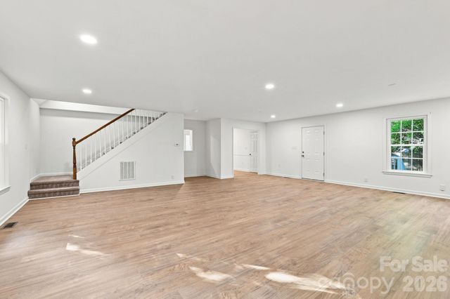 910 Little Brook Circle, York, SC 29745