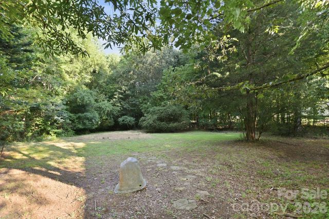 910 Little Brook Circle, York, SC 29745