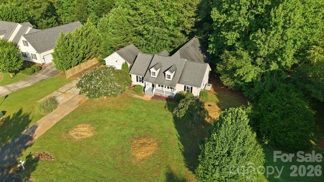 910 Little Brook Circle, York, SC 29745