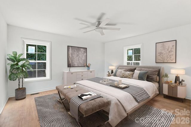 910 Little Brook Circle, York, SC 29745