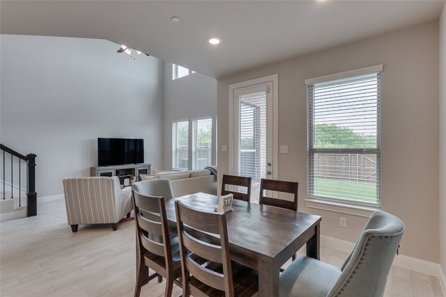 509 Hutchinson Lane, Lewisville, TX 75077
