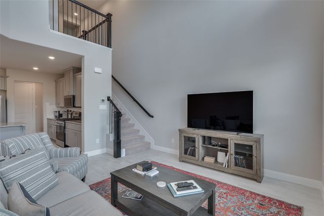 509 Hutchinson Lane, Lewisville, TX 75077