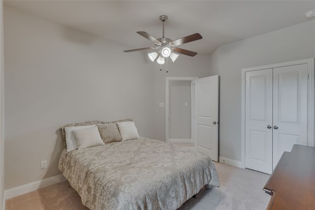 509 Hutchinson Lane, Lewisville, TX 75077