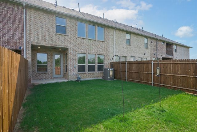 509 Hutchinson Lane, Lewisville, TX 75077