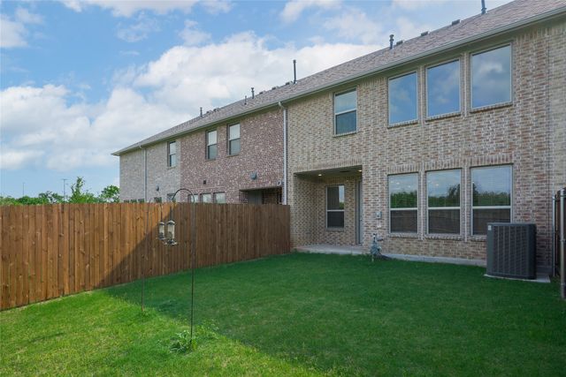 509 Hutchinson Lane, Lewisville, TX 75077