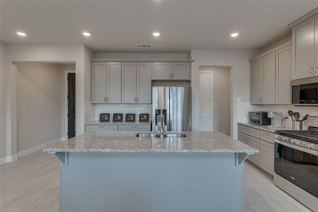 509 Hutchinson Lane, Lewisville, TX 75077