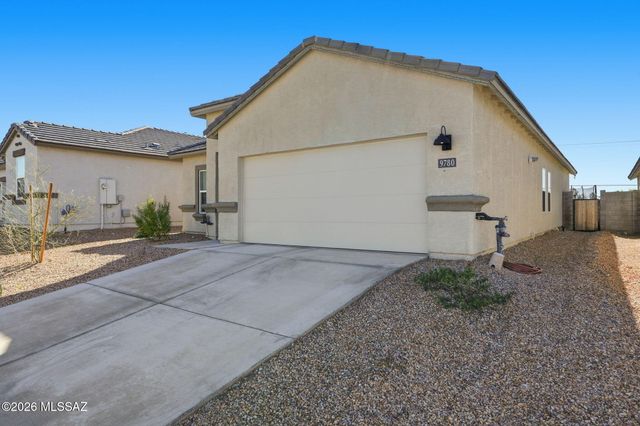 9780 E Gray Hawk Drive, Tucson, AZ 85730