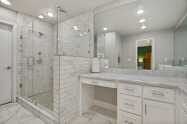 9421 Meadowknoll Drive, Dallas, TX 75243