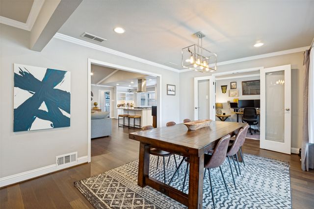 9421 Meadowknoll Drive, Dallas, TX 75243