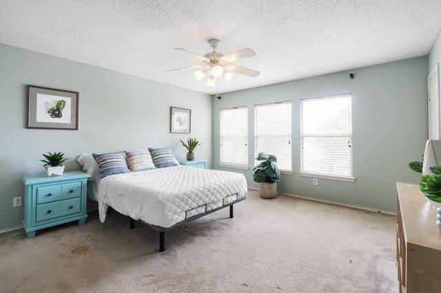 905 Valleybrook Drive, Lewisville, TX 75067