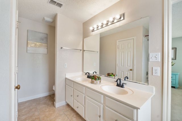 905 Valleybrook Drive, Lewisville, TX 75067