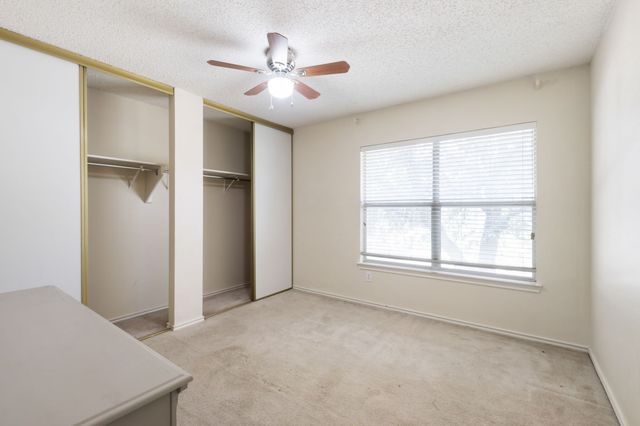 905 Valleybrook Drive, Lewisville, TX 75067