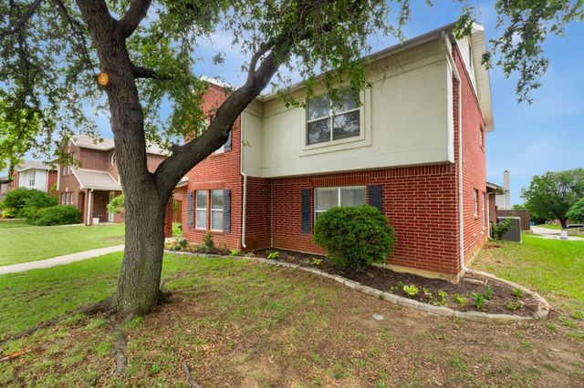 905 Valleybrook Drive, Lewisville, TX 75067