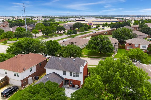 905 Valleybrook Drive, Lewisville, TX 75067