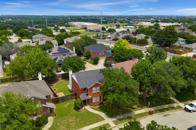 905 Valleybrook Drive, Lewisville, TX 75067