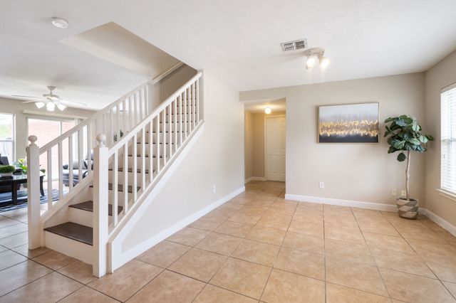 905 Valleybrook Drive, Lewisville, TX 75067