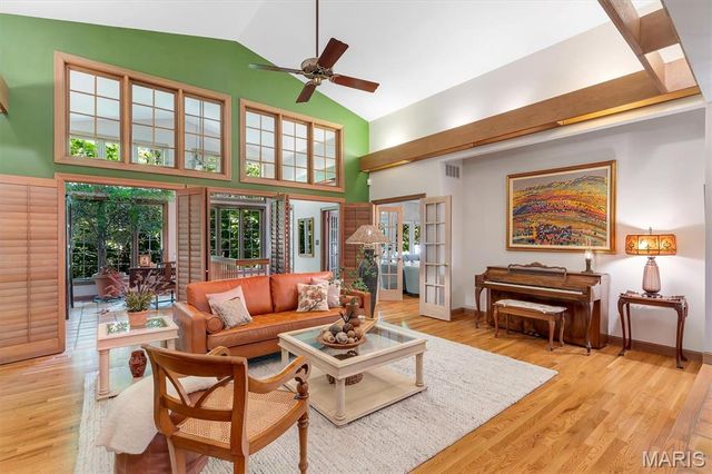 18525 Sassafras Place Drive, Wildwood, MO 63038