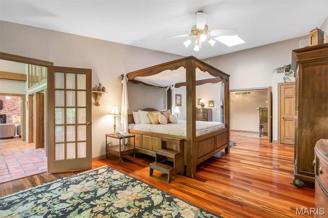 18525 Sassafras Place Drive, Wildwood, MO 63038