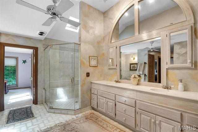 18525 Sassafras Place Drive, Wildwood, MO 63038