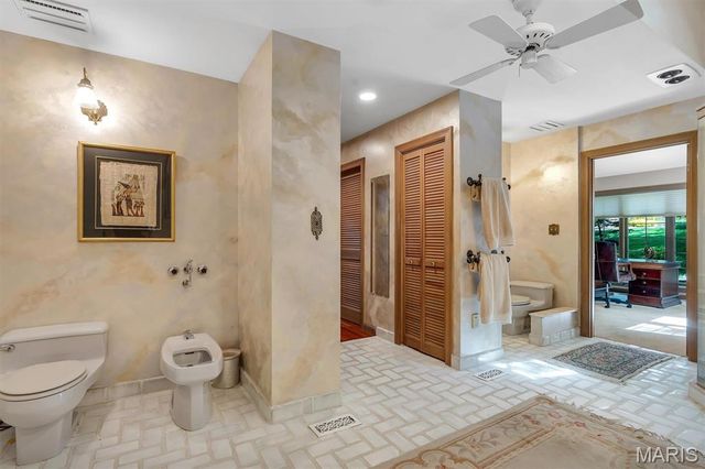 18525 Sassafras Place Drive, Wildwood, MO 63038