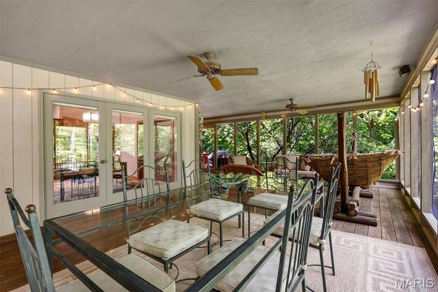 18525 Sassafras Place Drive, Wildwood, MO 63038