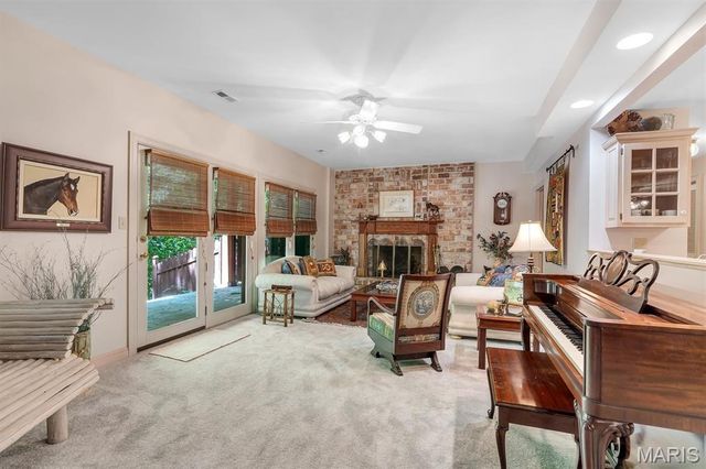 18525 Sassafras Place Drive, Wildwood, MO 63038