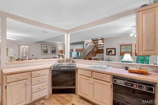 18525 Sassafras Place Drive, Wildwood, MO 63038