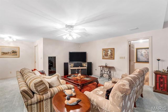 18525 Sassafras Place Drive, Wildwood, MO 63038